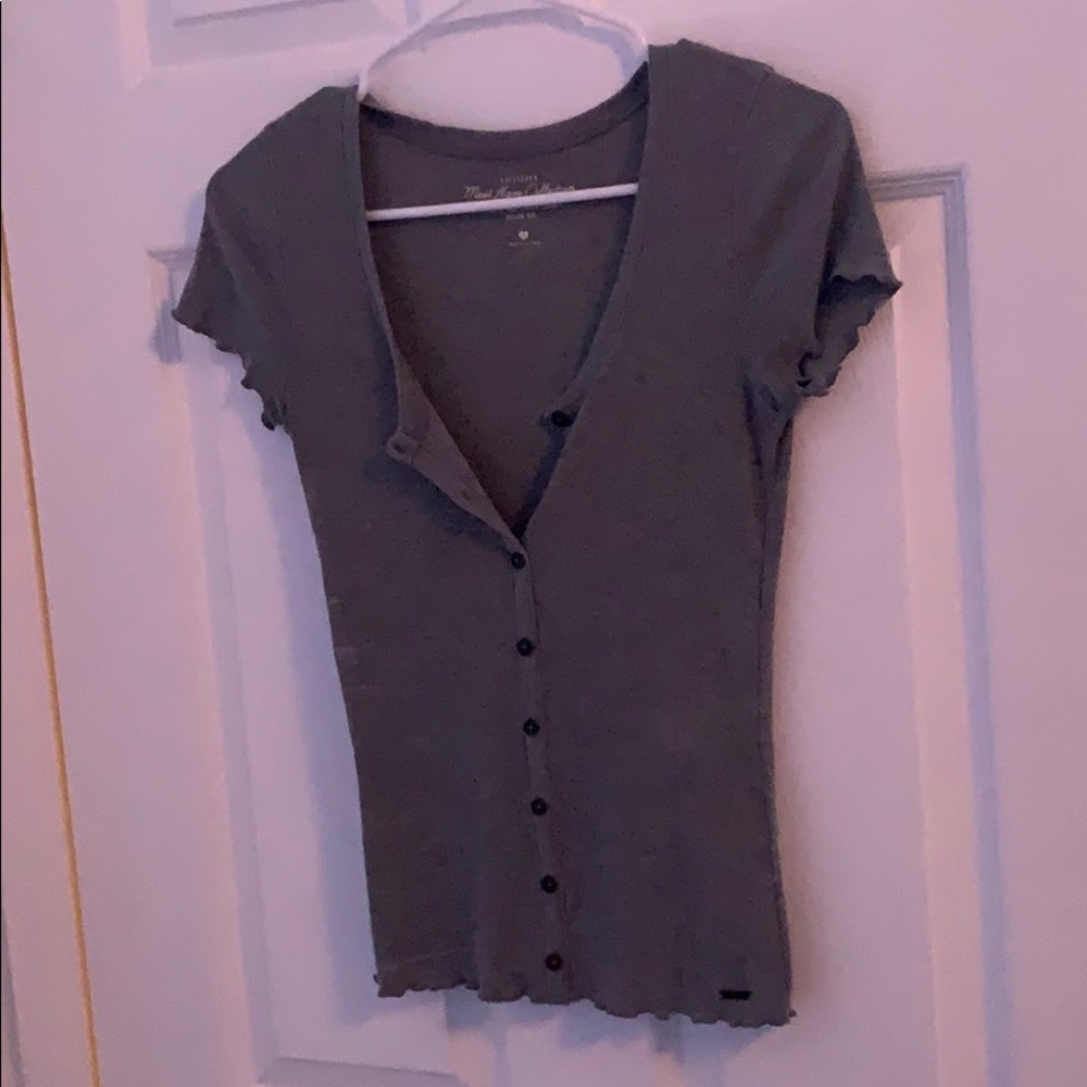 Grey Hollister buttoned tee